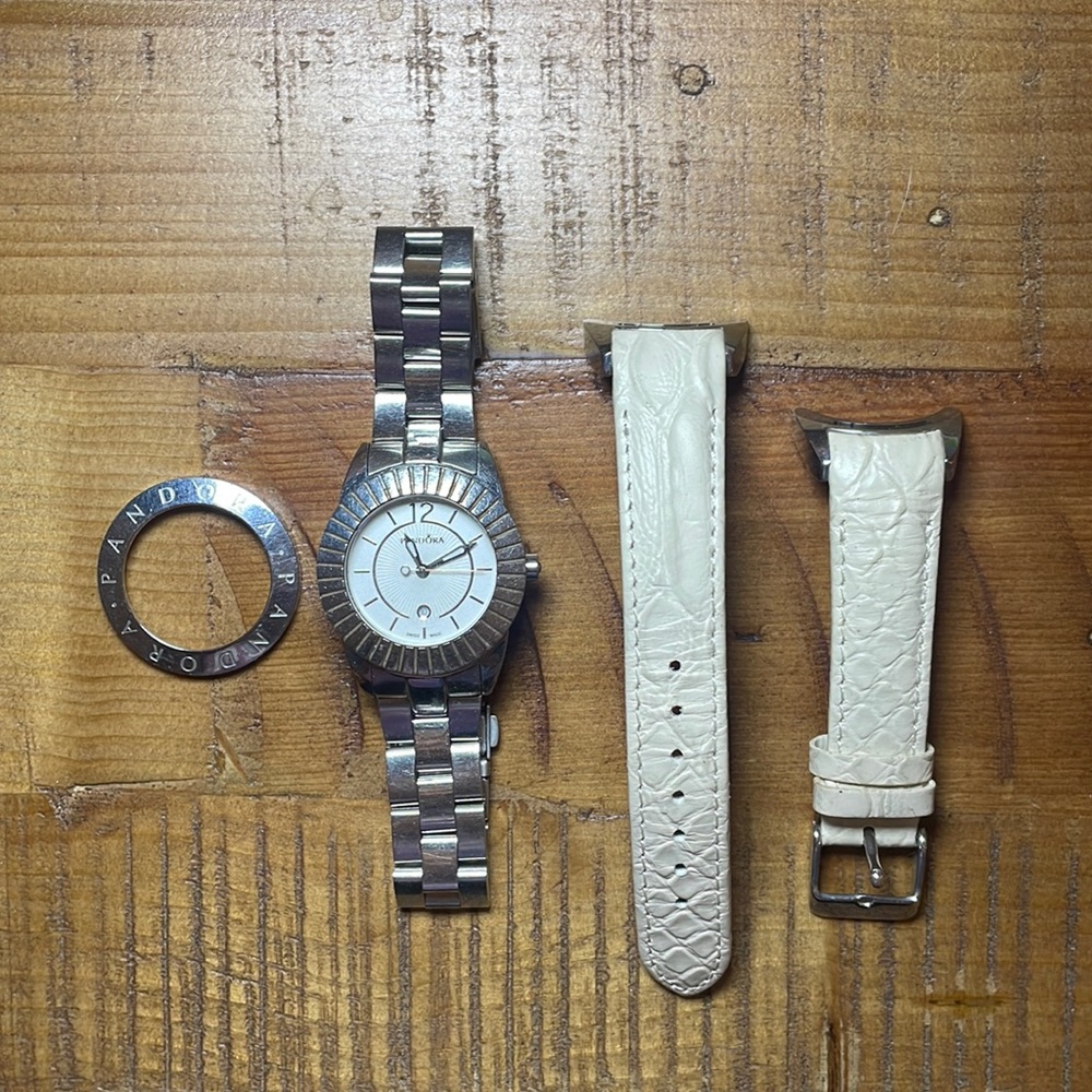 DISCONTINUED Pandora watch